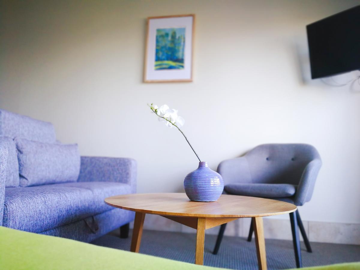 Le Chalet Suisse Motel Таупо Экстерьер фото